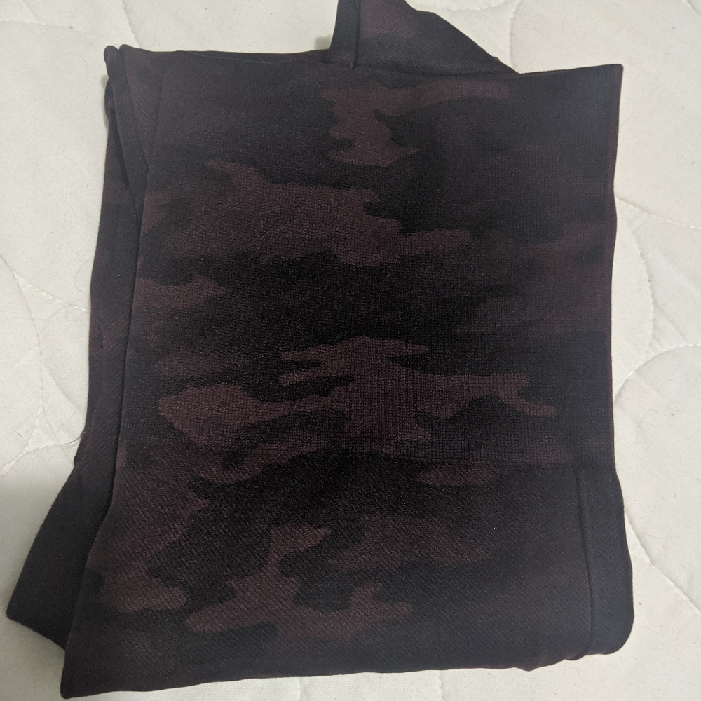 Spanx maroon camo leggings